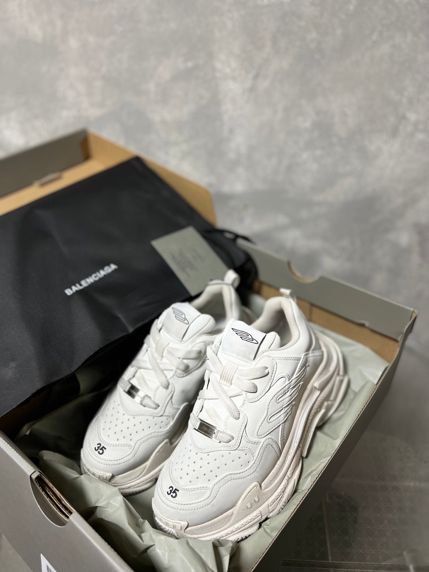Balenciaga Urban Stroll Sneaker