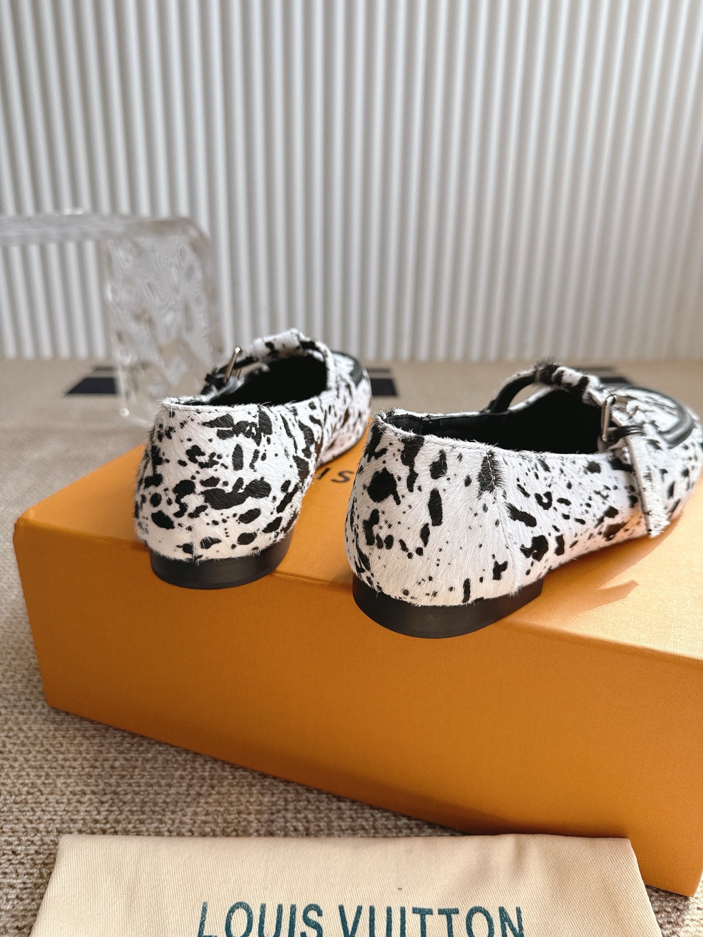 Louis Vuitton Elegant Italian Ballet Flats