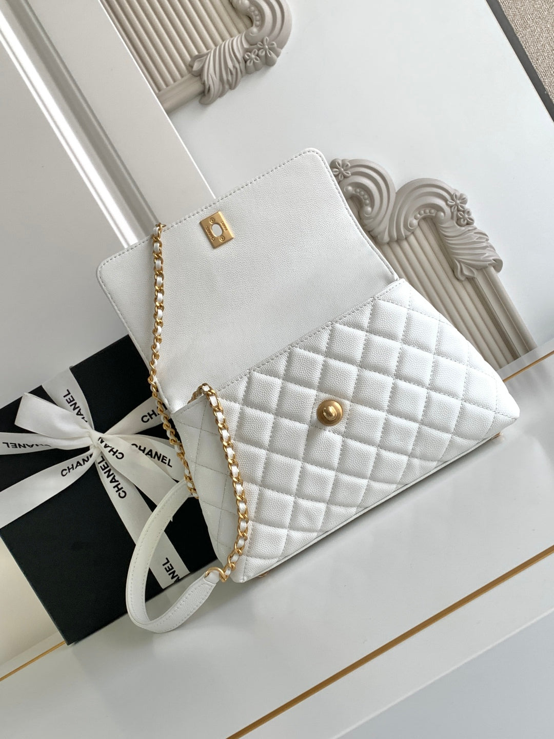 Chanel Elegant Lambskin Shoulder Bag