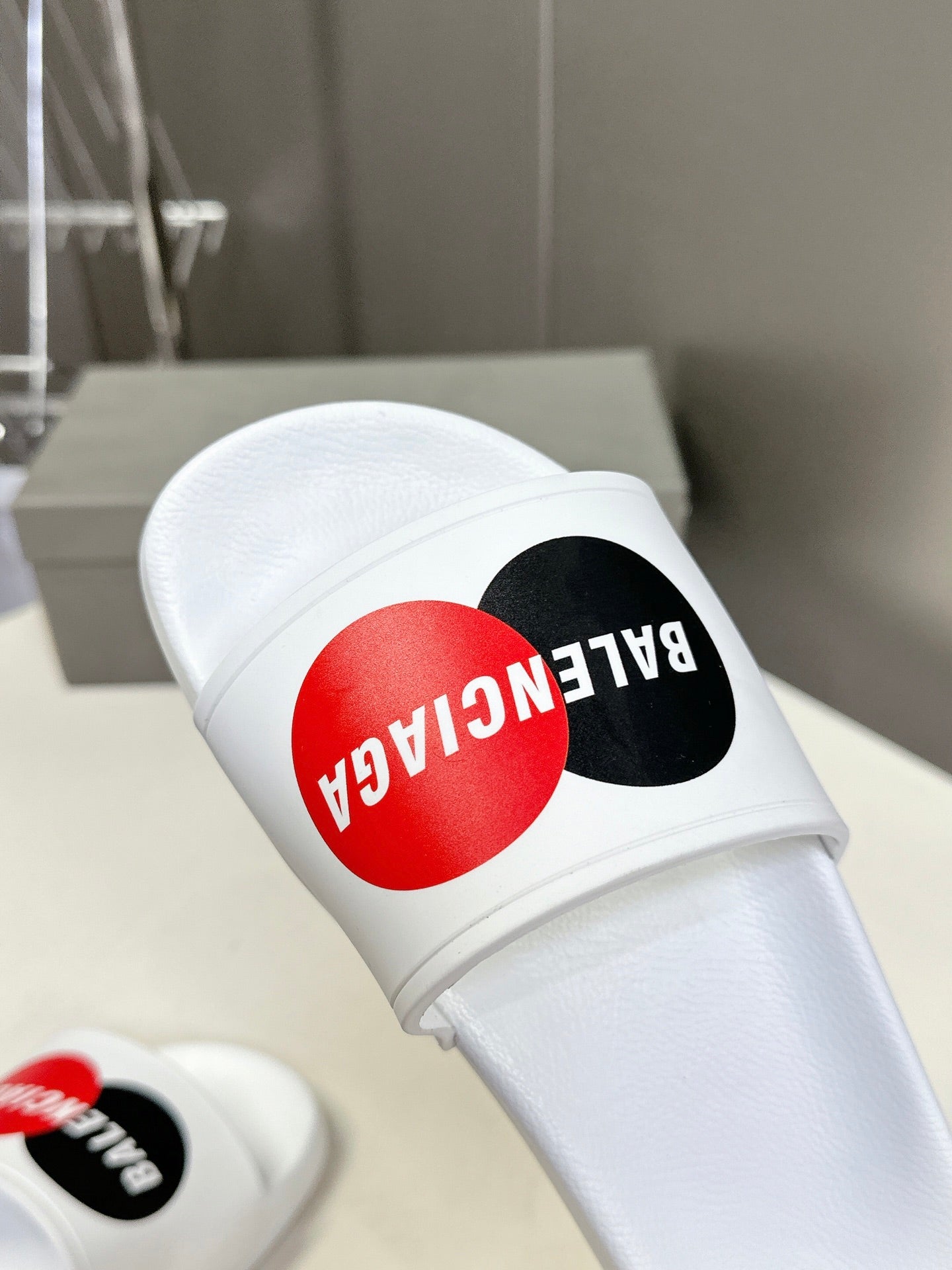 Balenciaga Logo slippers