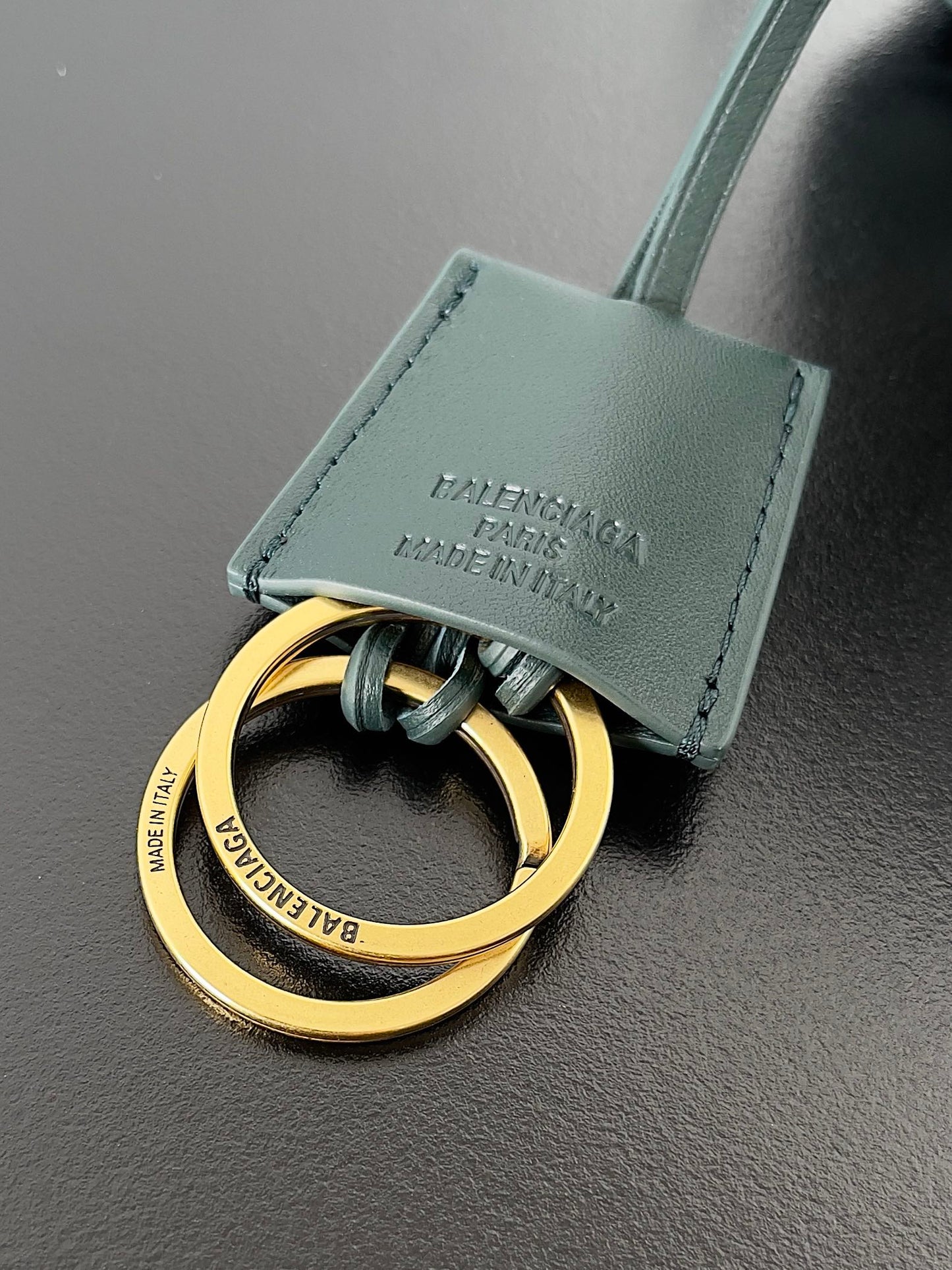 Balenciaga Timeless Elegance Shoulder Bag