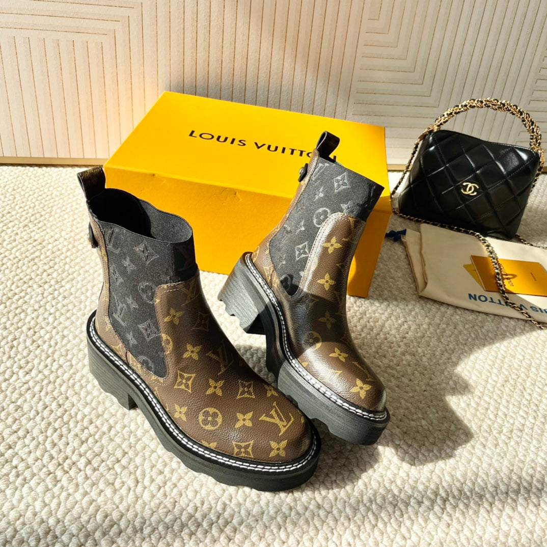 Louis Vuitton Chic Archlight Statement Sneakers