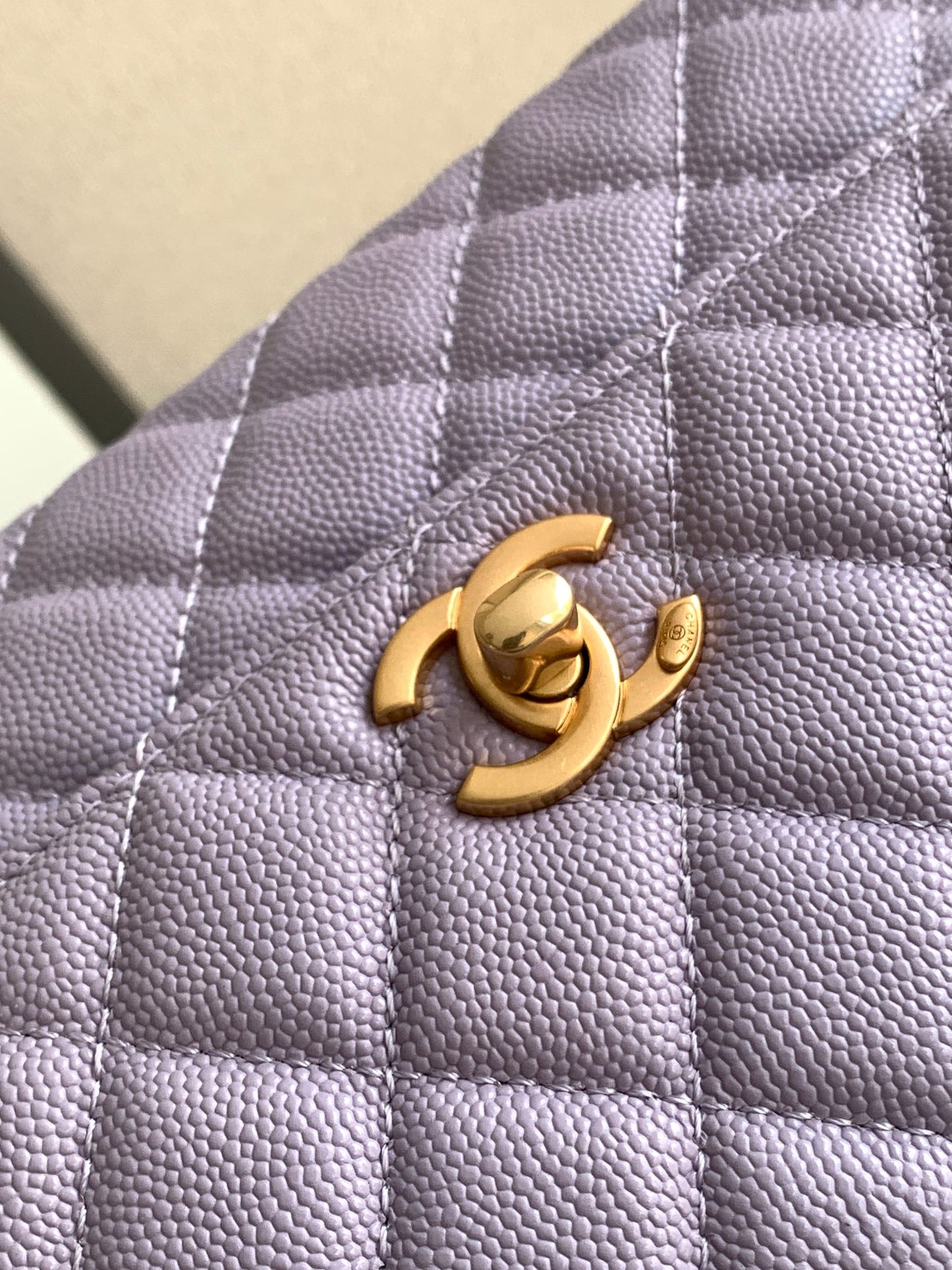 Chanel Elegant Lambskin Shoulder Bag
