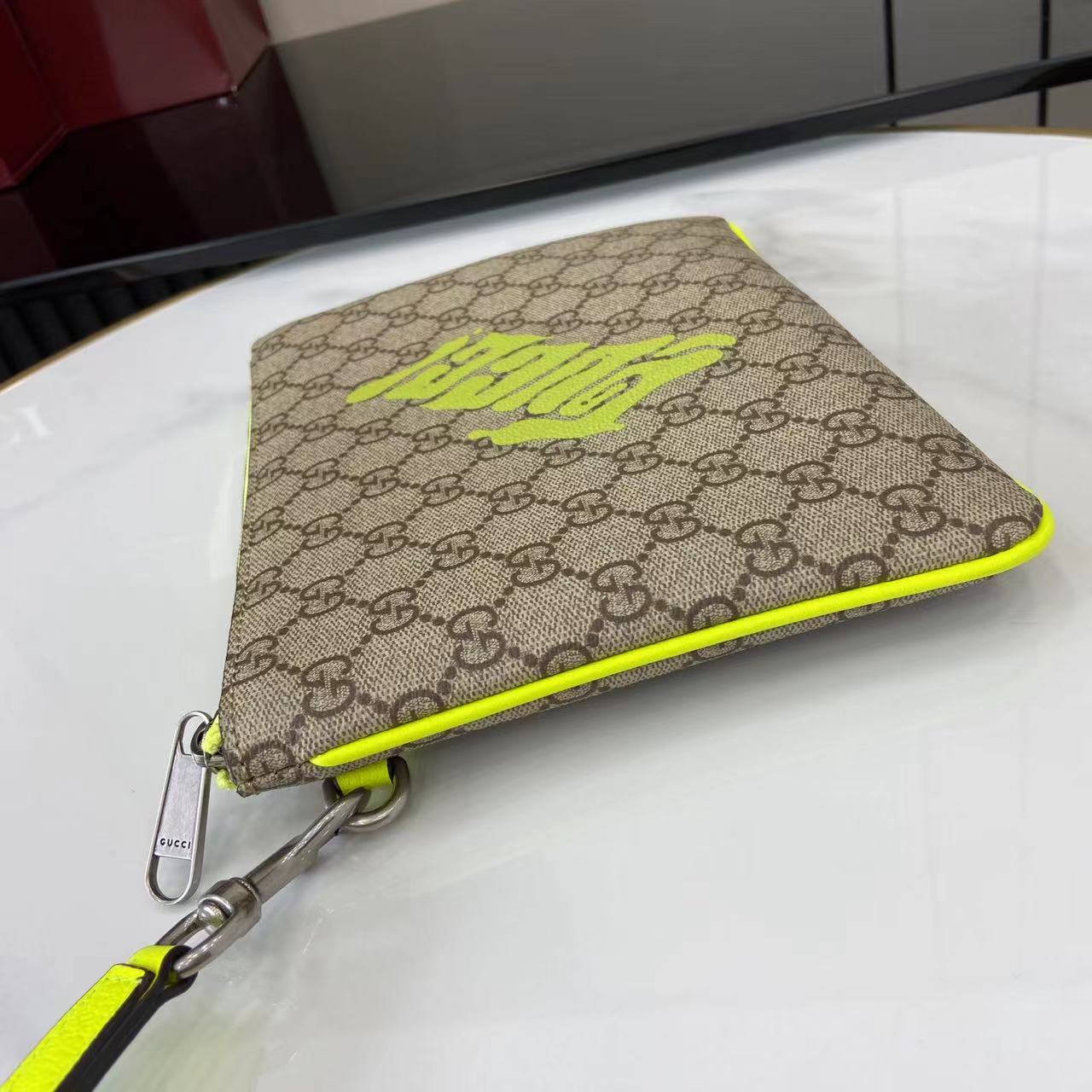 Gucci Small pouch with print