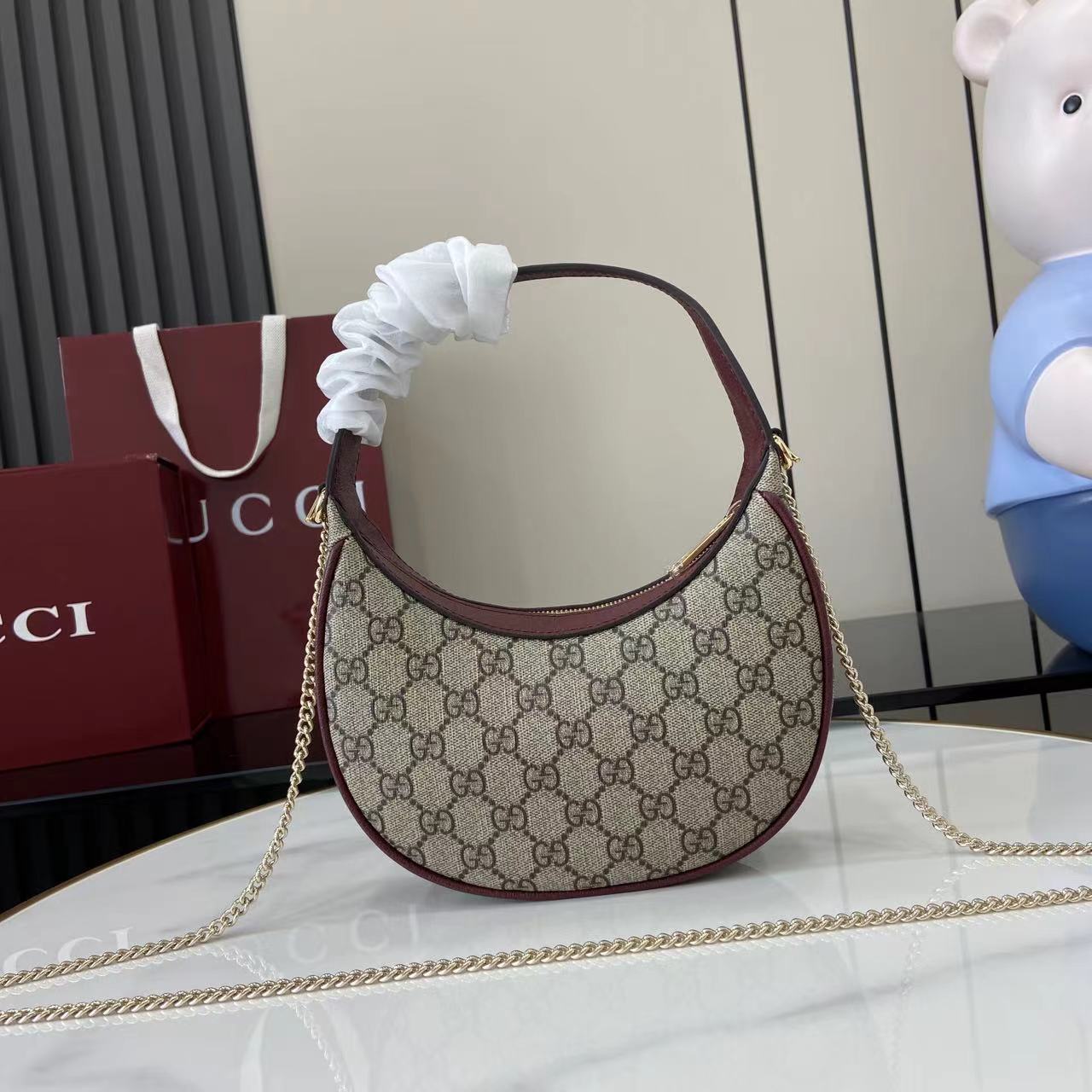 Gucci Ophidia Small Shoulder Bag