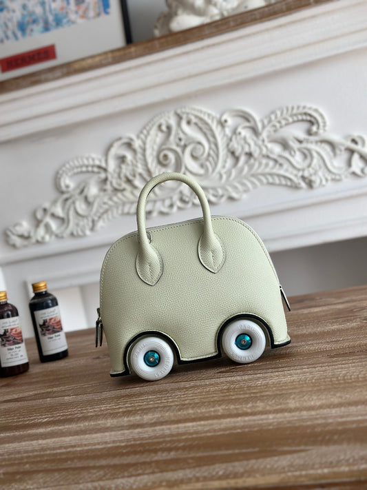 Hermes Bolide on wheels