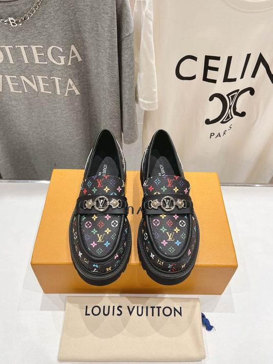 LV Loafera