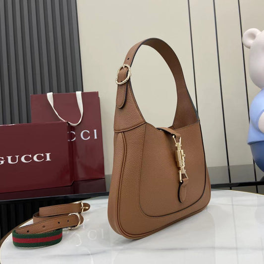 Gucci Timeless Elegance Shoulder Bag