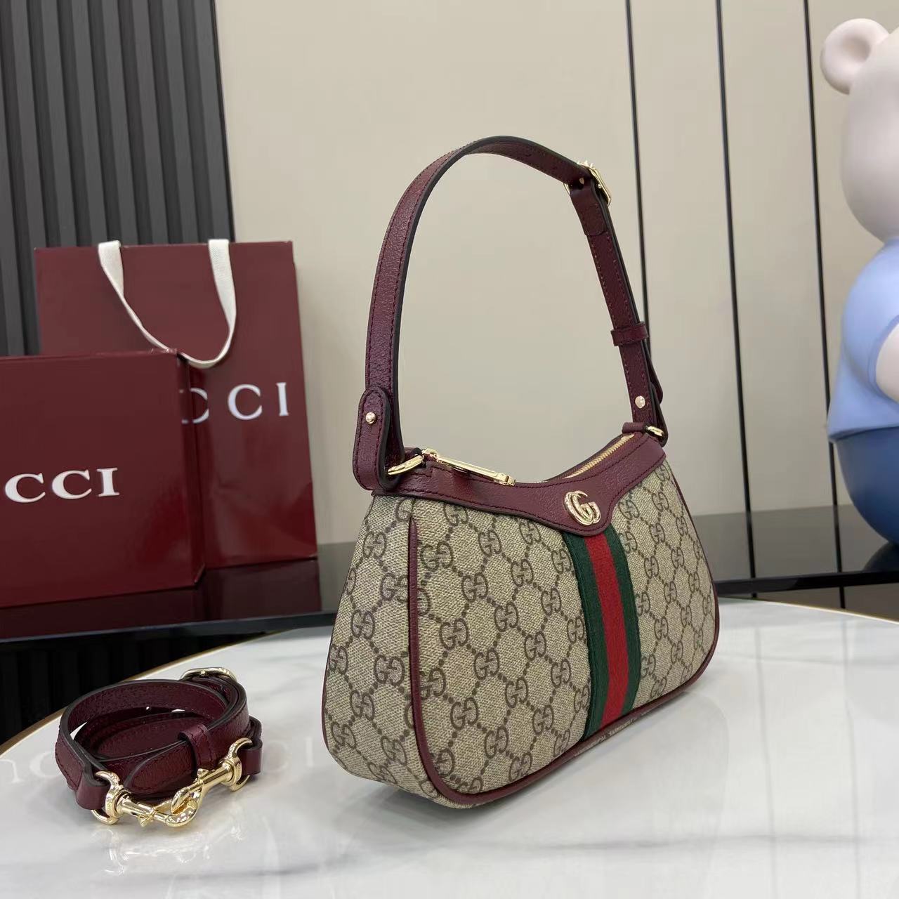 Gucci Ophidia Small shoulder bag