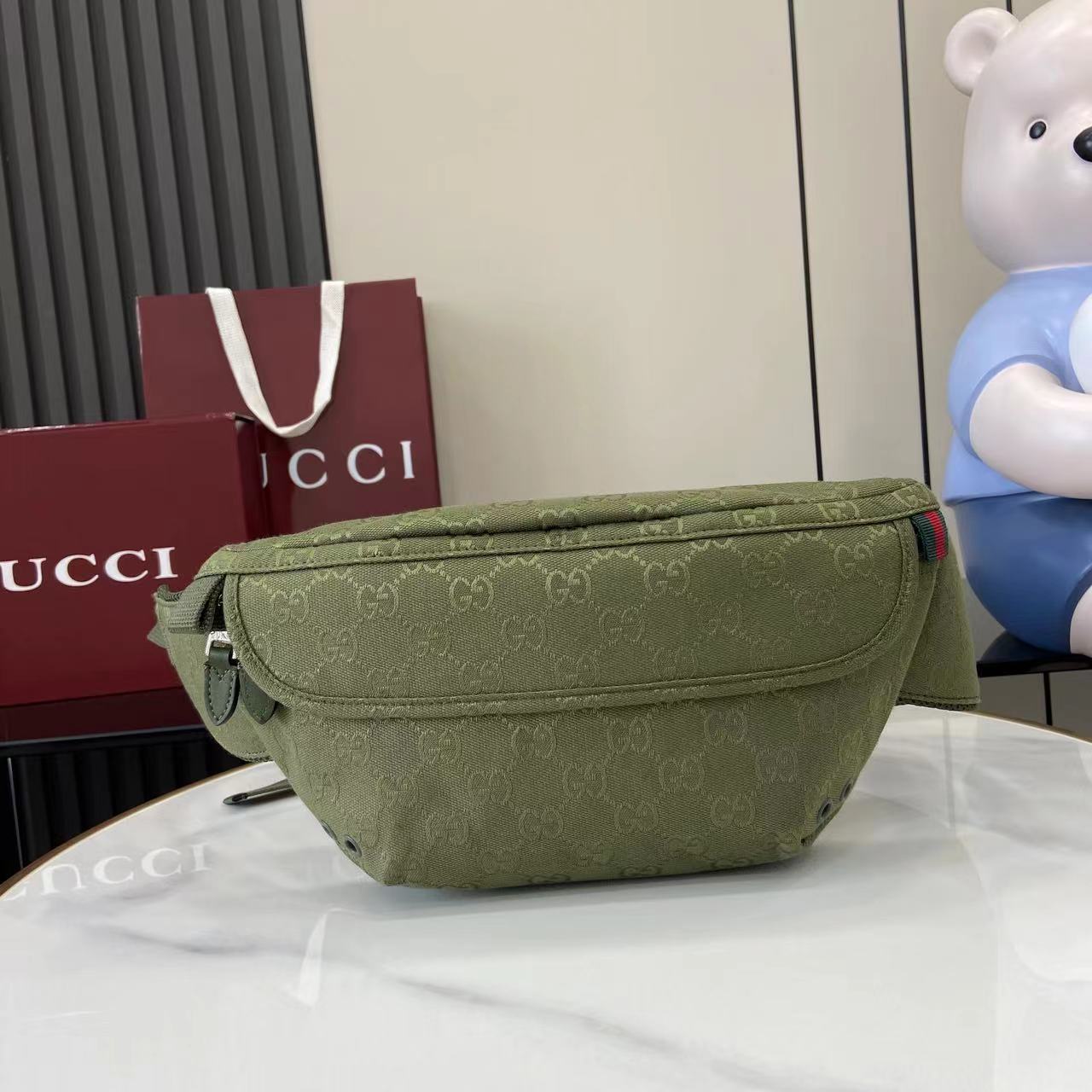 GG Canvas Large Slingbag