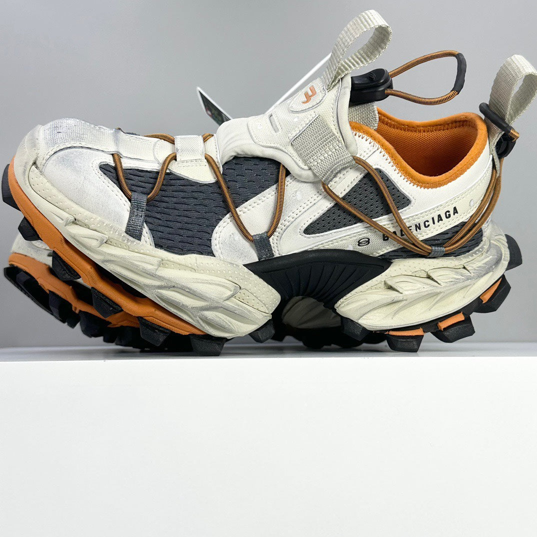 Balenciaga Urban Elegance Keyholder