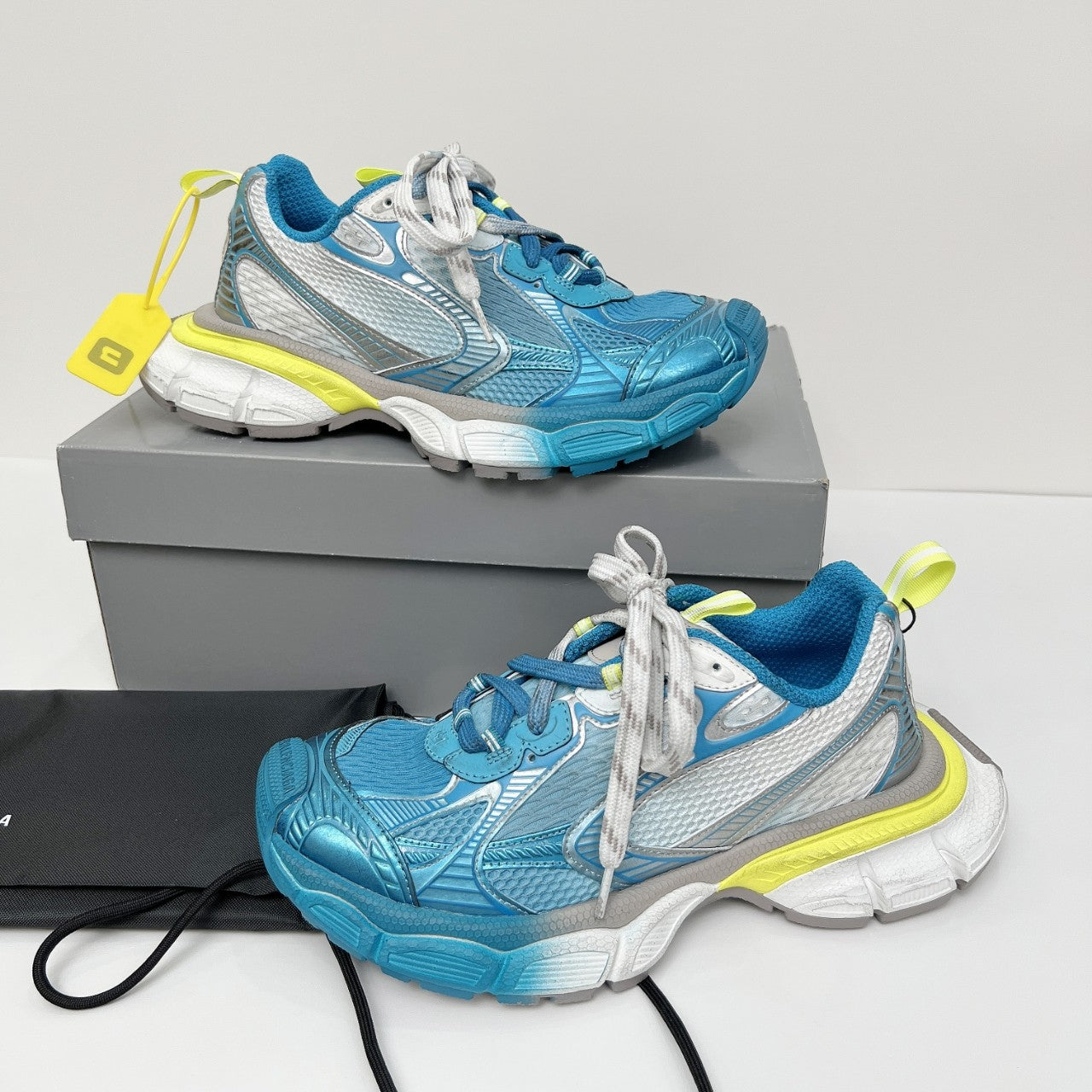 Balenciaga Urban Elegance Keyholder