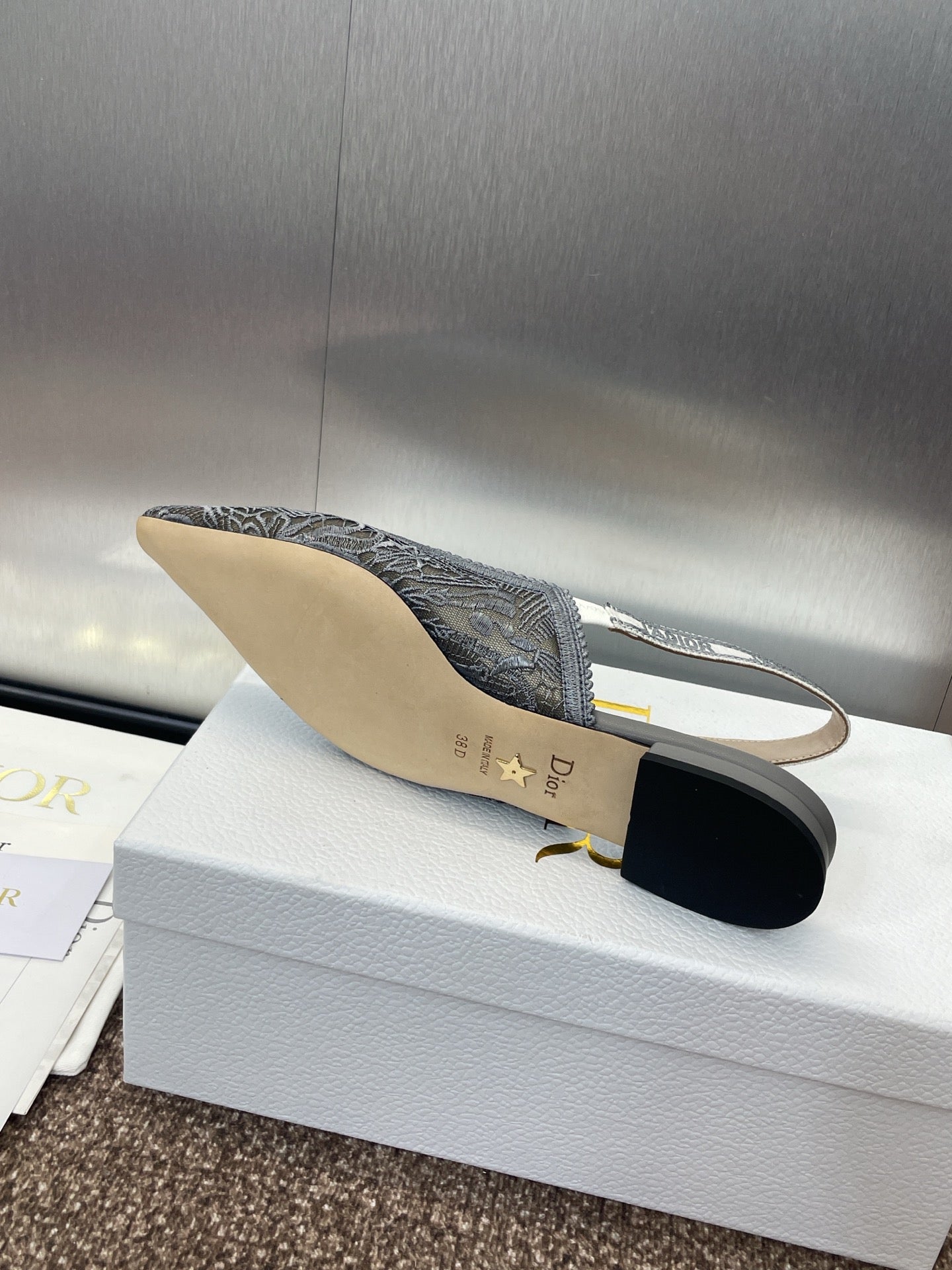 Dior Ethereal Cashmere Embrace