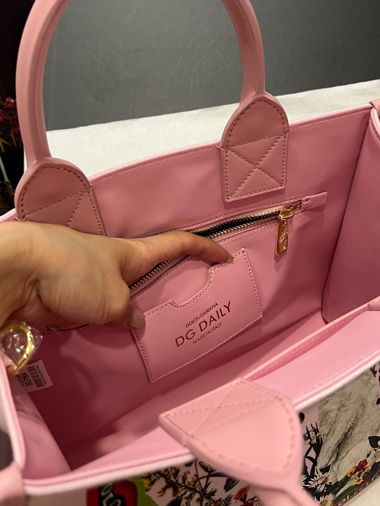 Dolce & Gabbana DG Daily Tote Shopper Bag