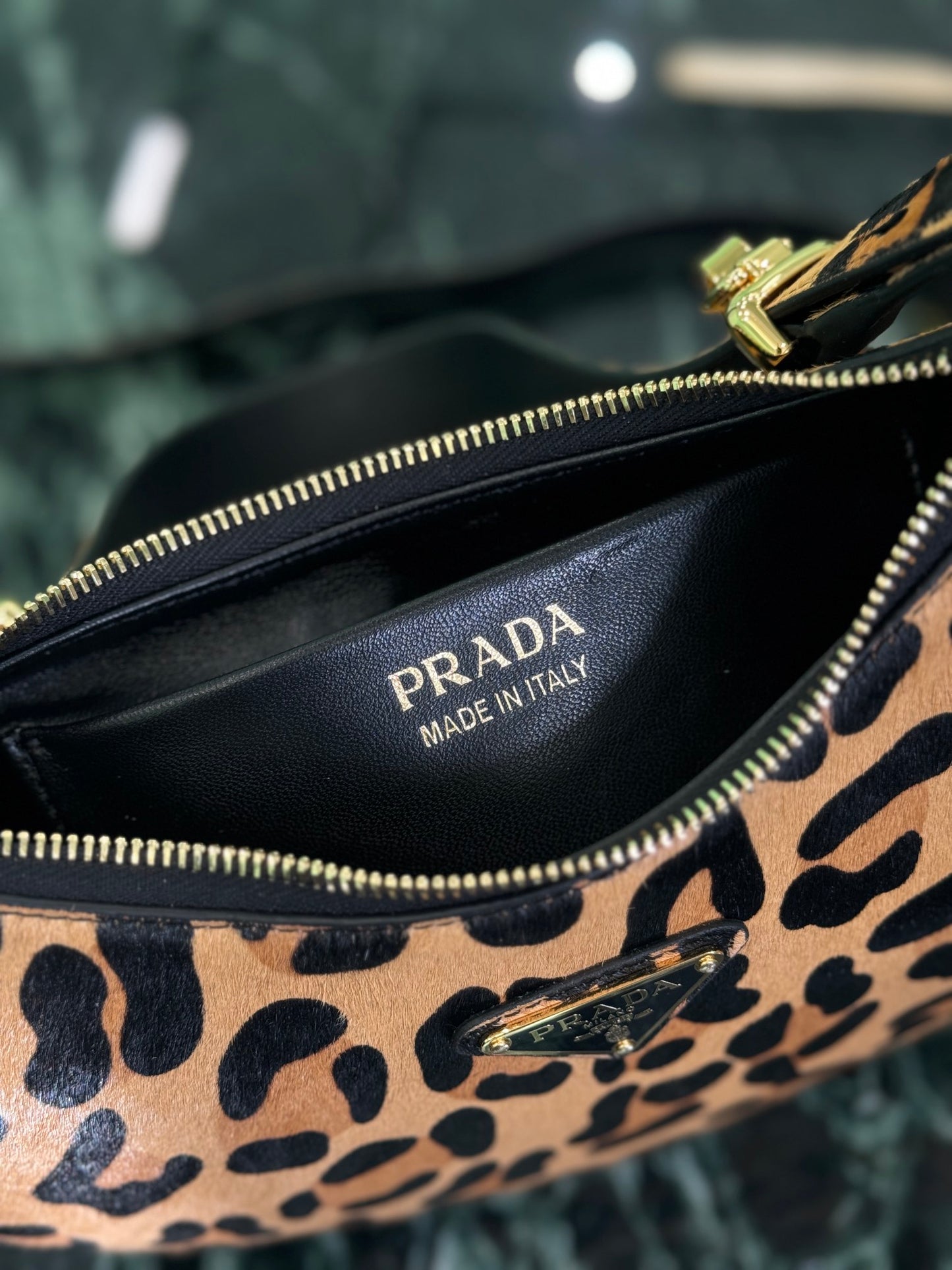 Prada Elegance En Vogue Pouch