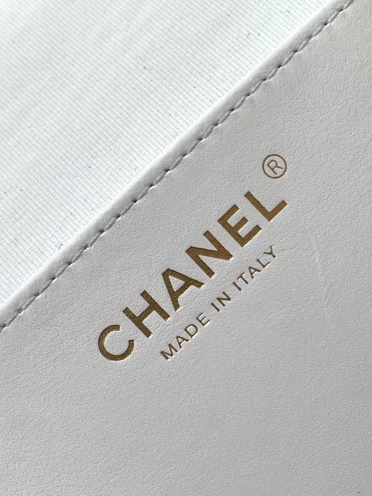 Chanel Elegant Shoulder Companion