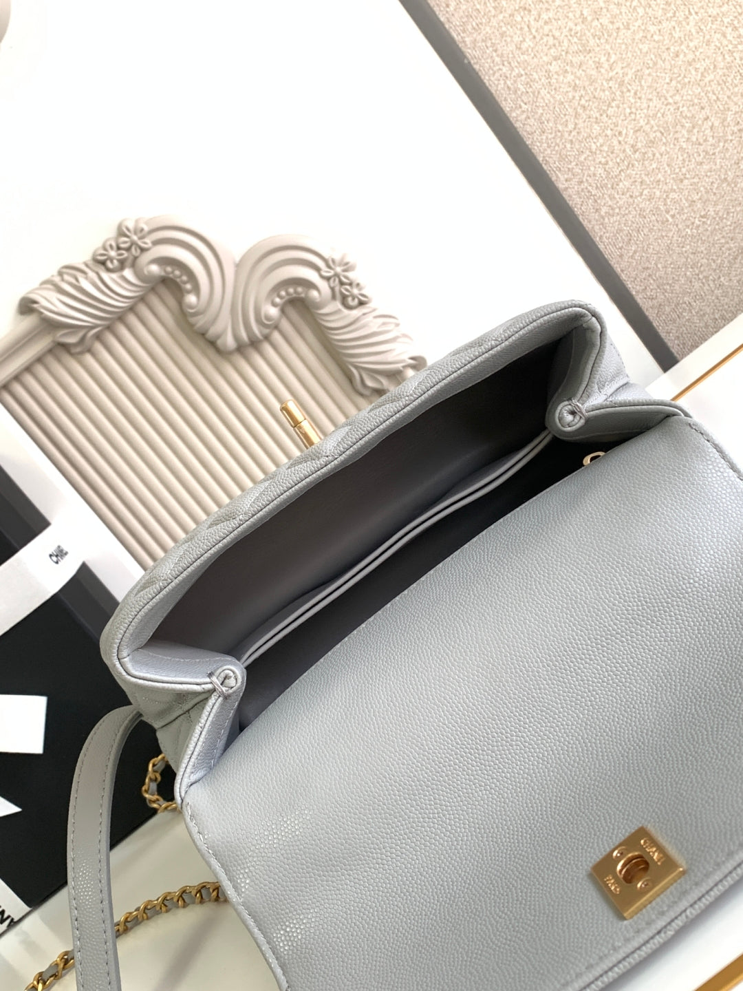 Chanel Elegant Lambskin Shoulder Bag