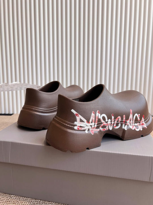 Balenciaga Effortless Elegance Slip-Ons