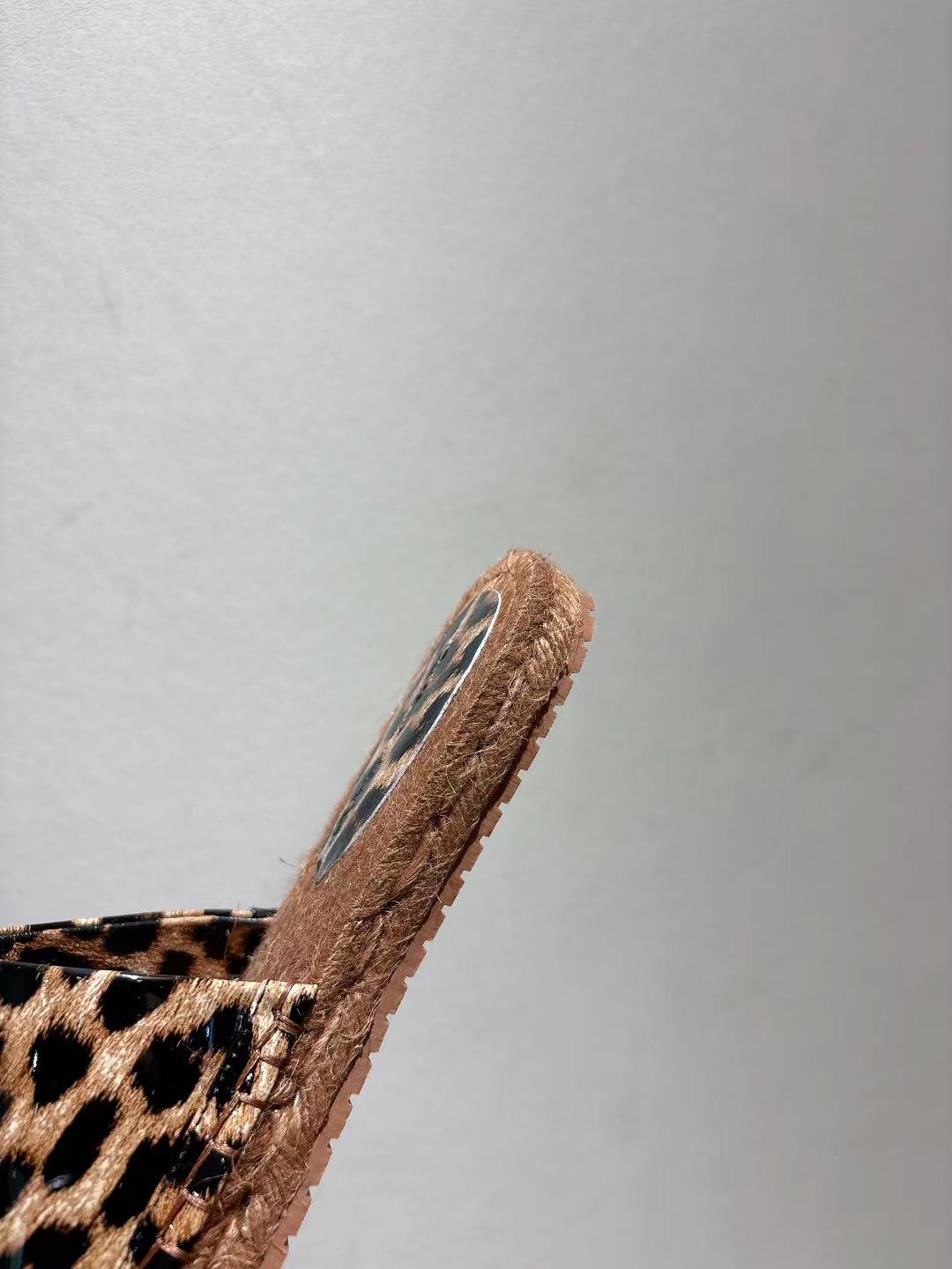 Dolce & Gabbana Woody Flat Logo Ribbon Slide Sandals