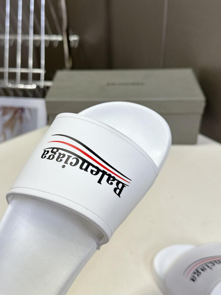 Balenciaga Logo slippers