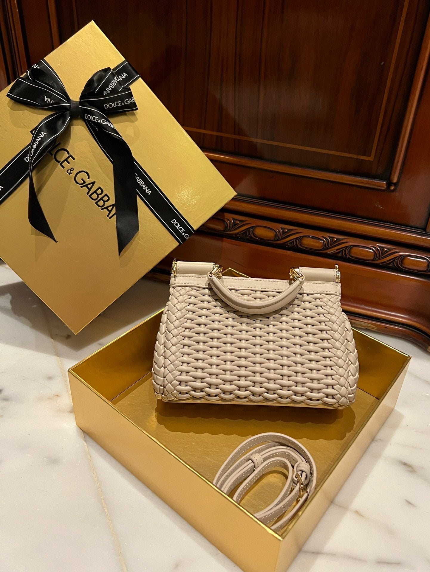 Dolce & Gabbana Dolce & Gabbana Micro Sicily 62 Tote Bag | Red | FARFETCH IL