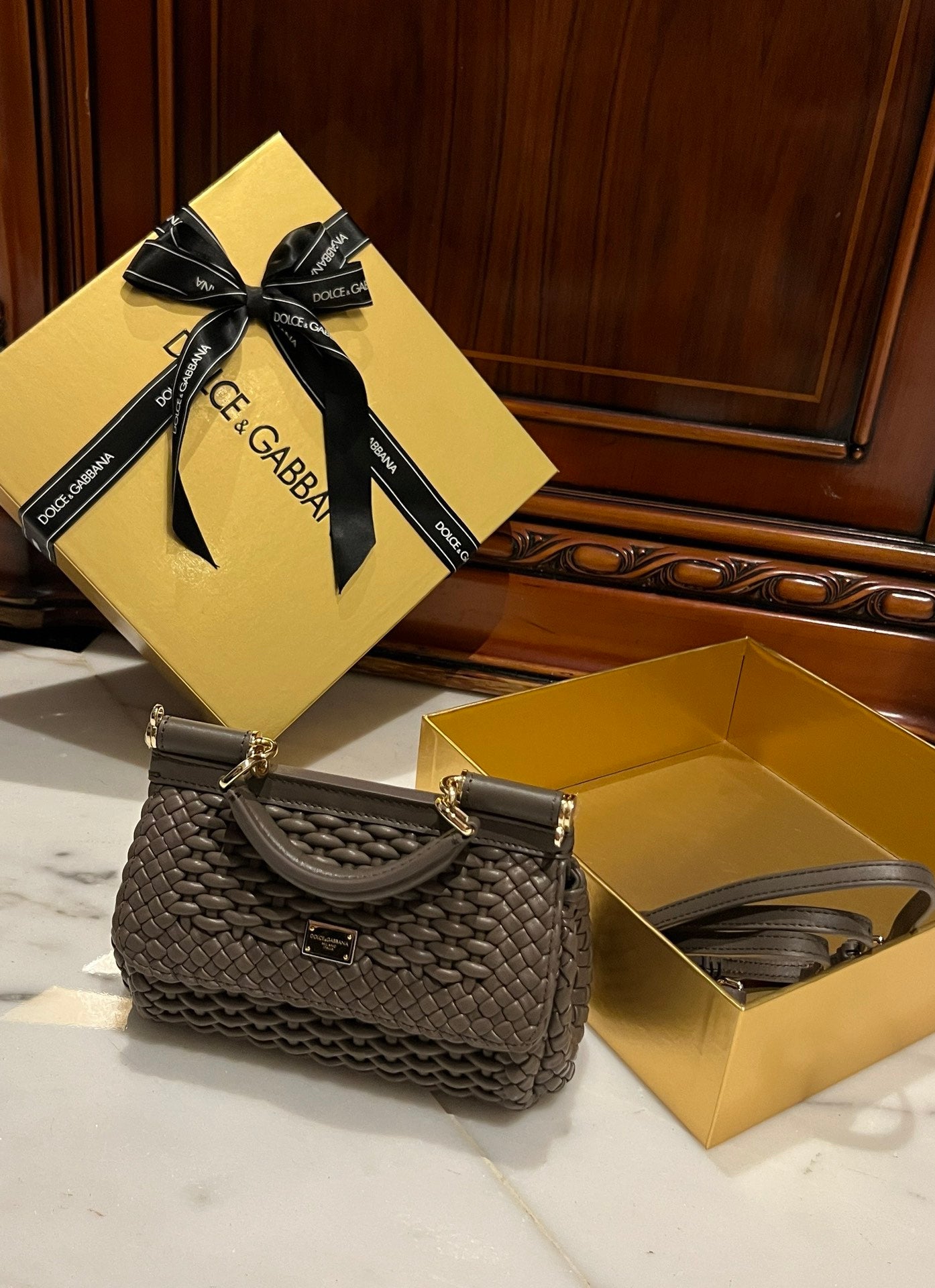 Dolce & Gabbana Dolce & Gabbana Micro Sicily 62 Tote Bag | Red | FARFETCH IL