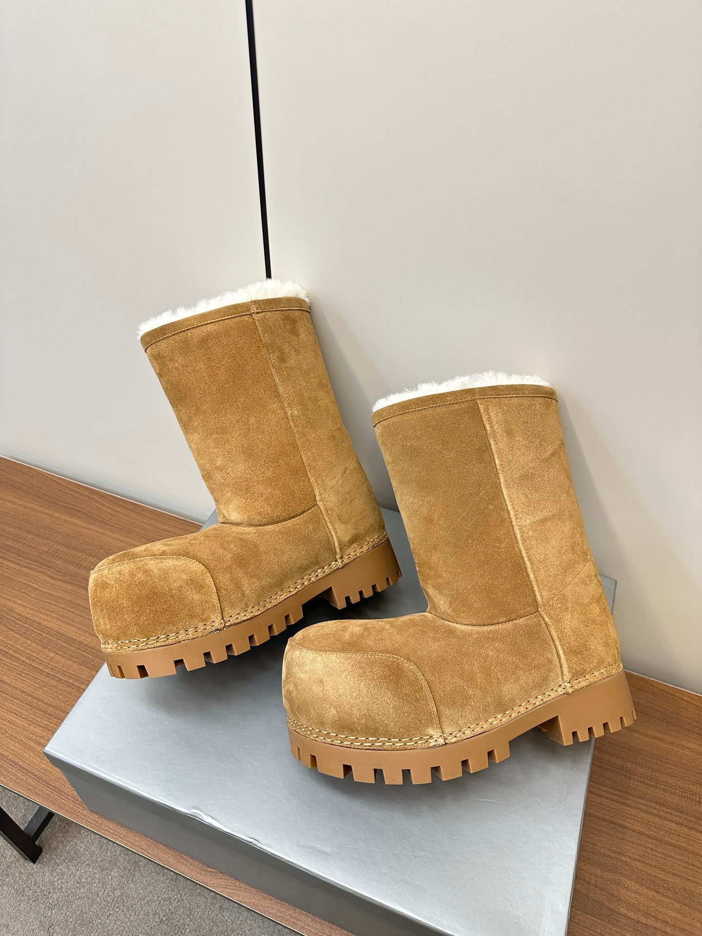 Balenciaga Timeless Elegance Leather Card Holder