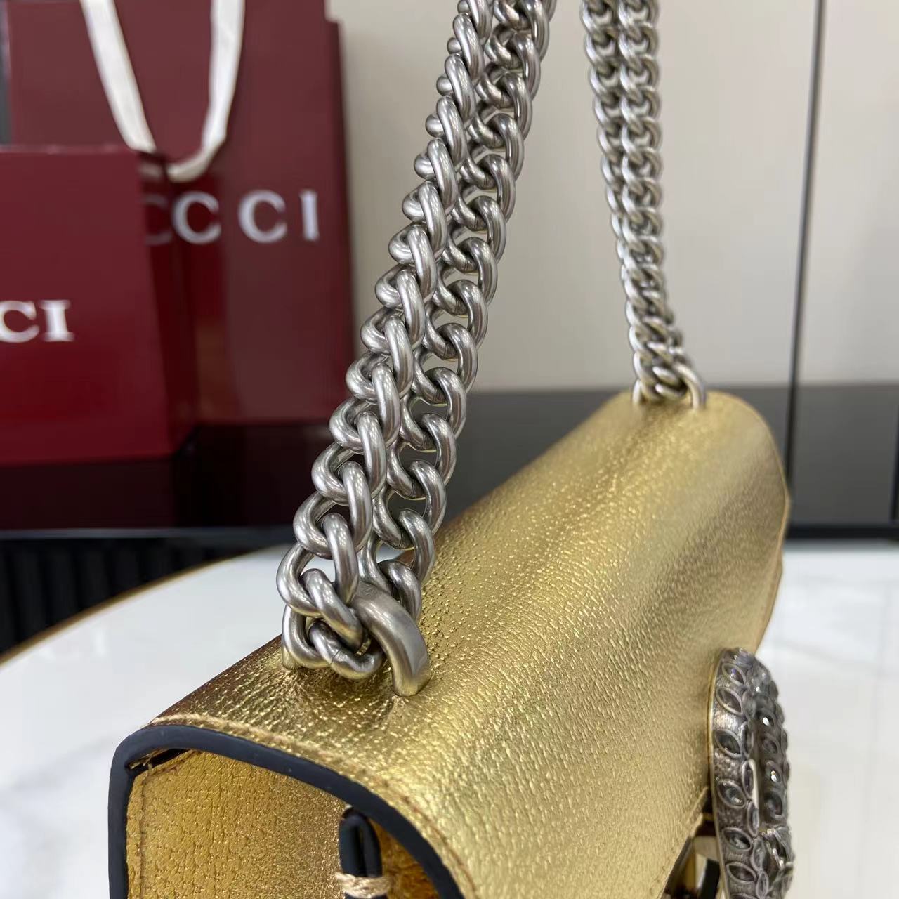 Gucci Dionysus Medium Shoulder Bag