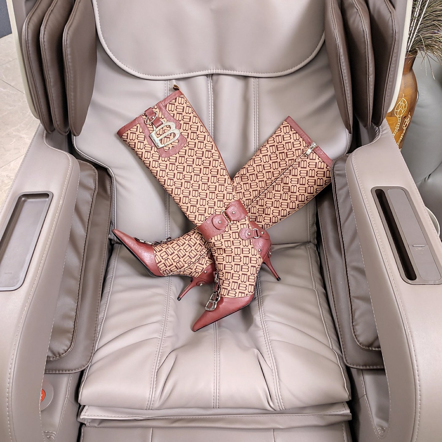 Balmain Croc-Embossed Leather Knee-High Boots with Stiletto Heel