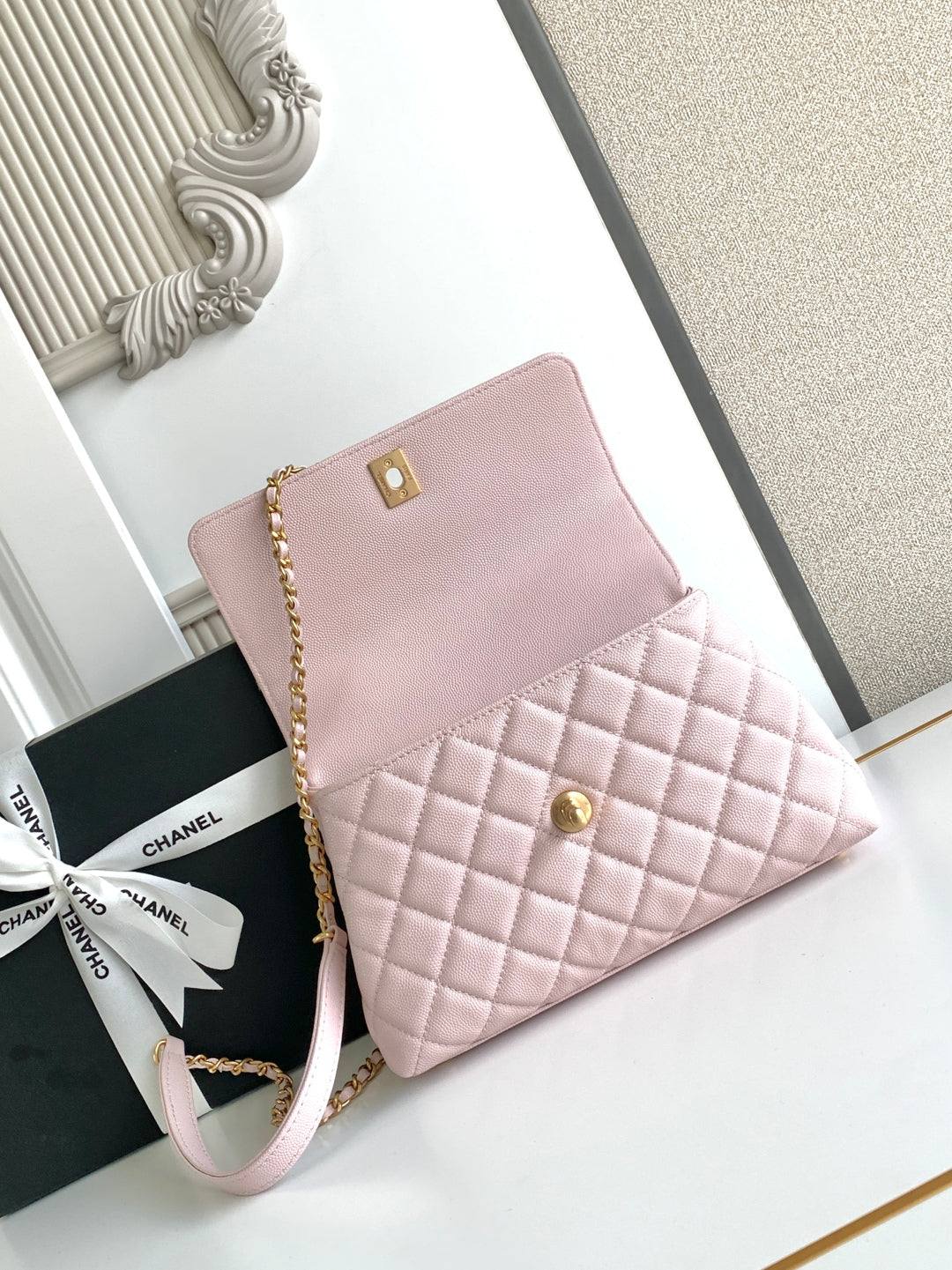 Chanel Elegant Lambskin Shoulder Bag