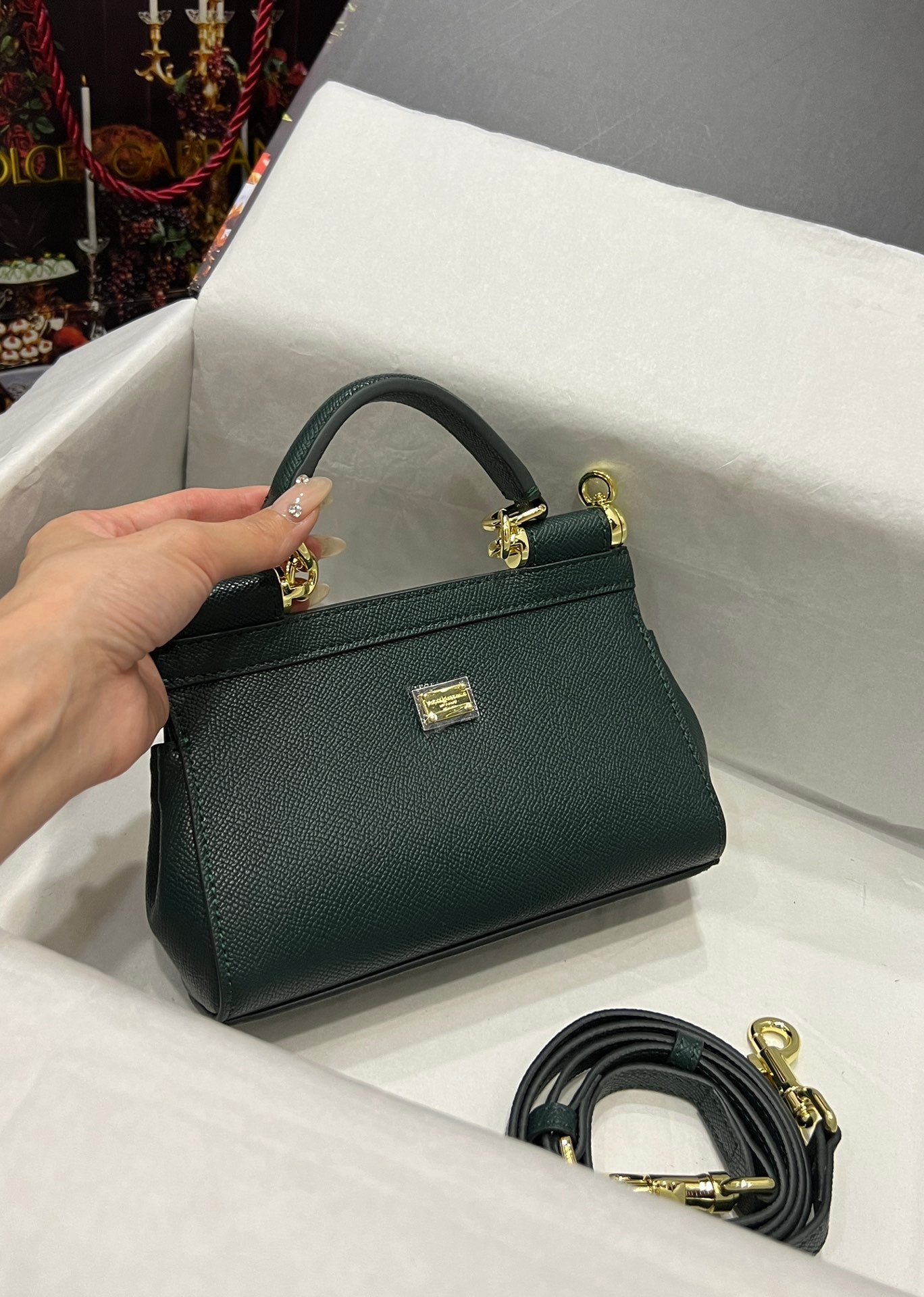 Dolce & Gabbana Dolce & Gabbana Small Sicily Shoulder Bag | Red | FARFETCH OM