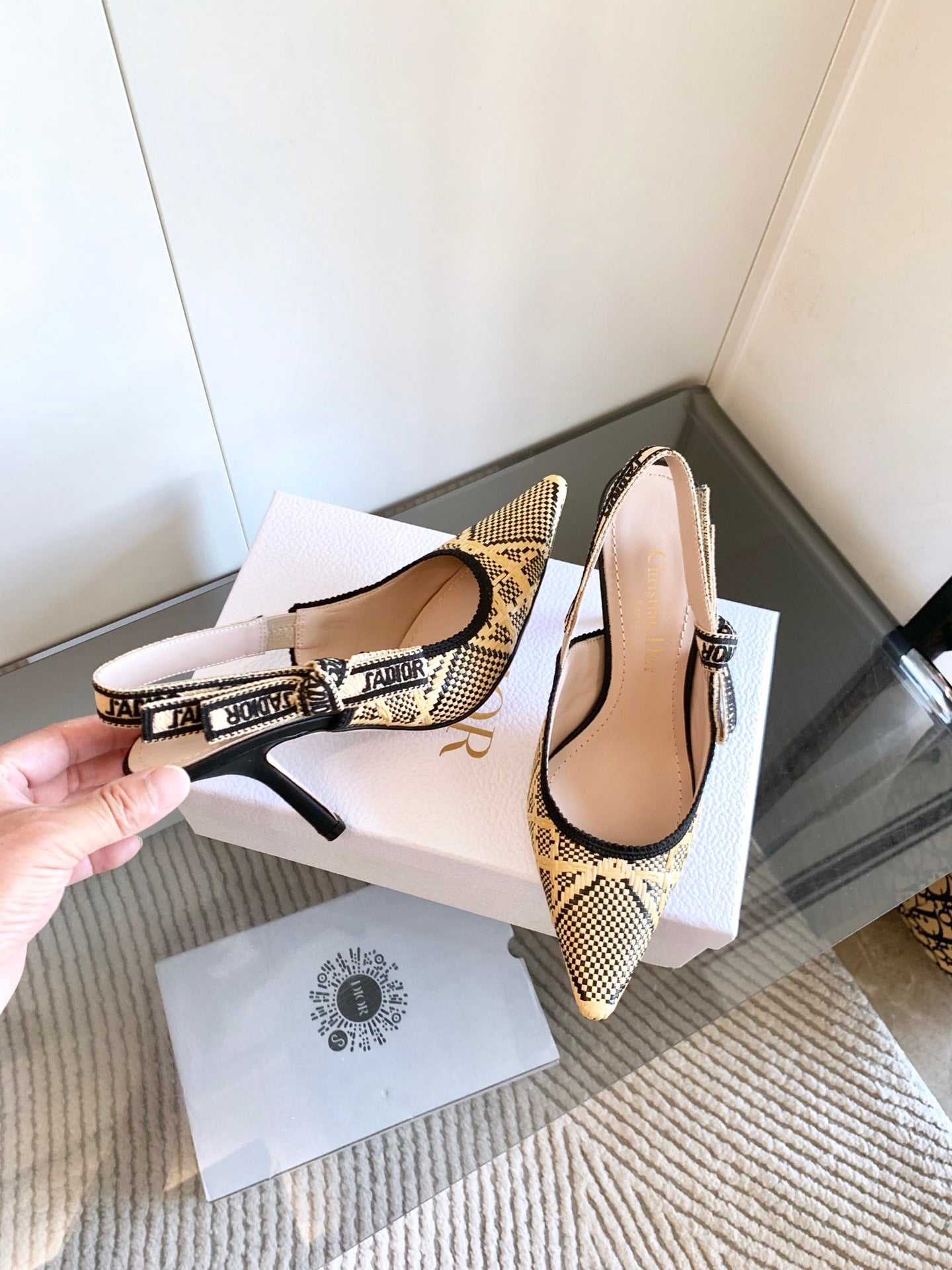 Dior Ethereal Cashmere Embrace