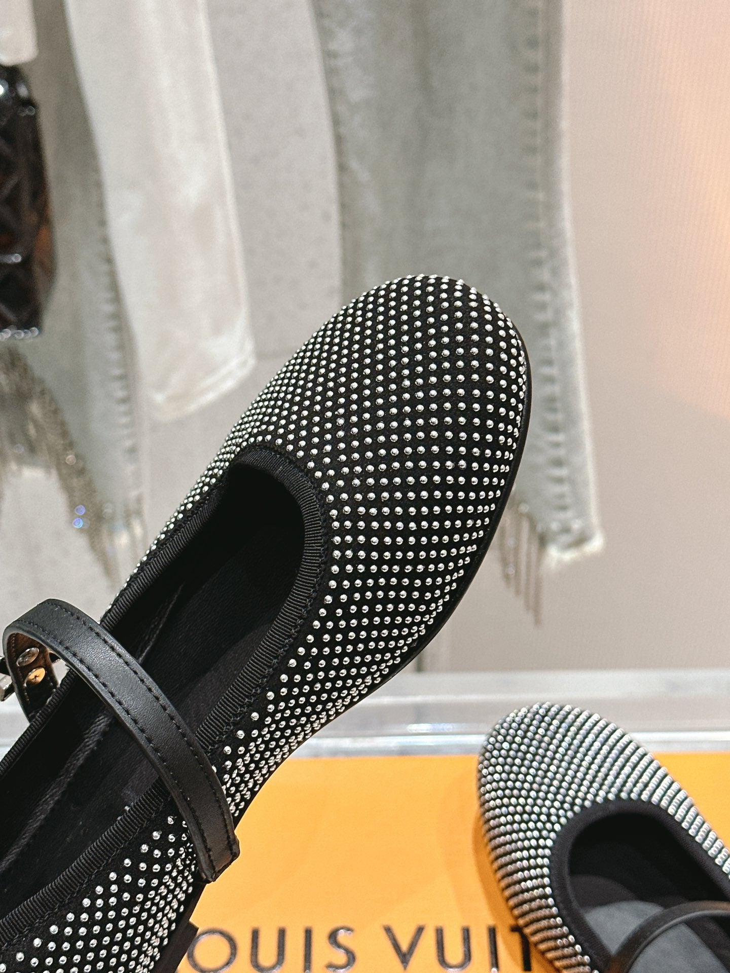 Louis Vuitton Effortless Elegance Canvas Sandals