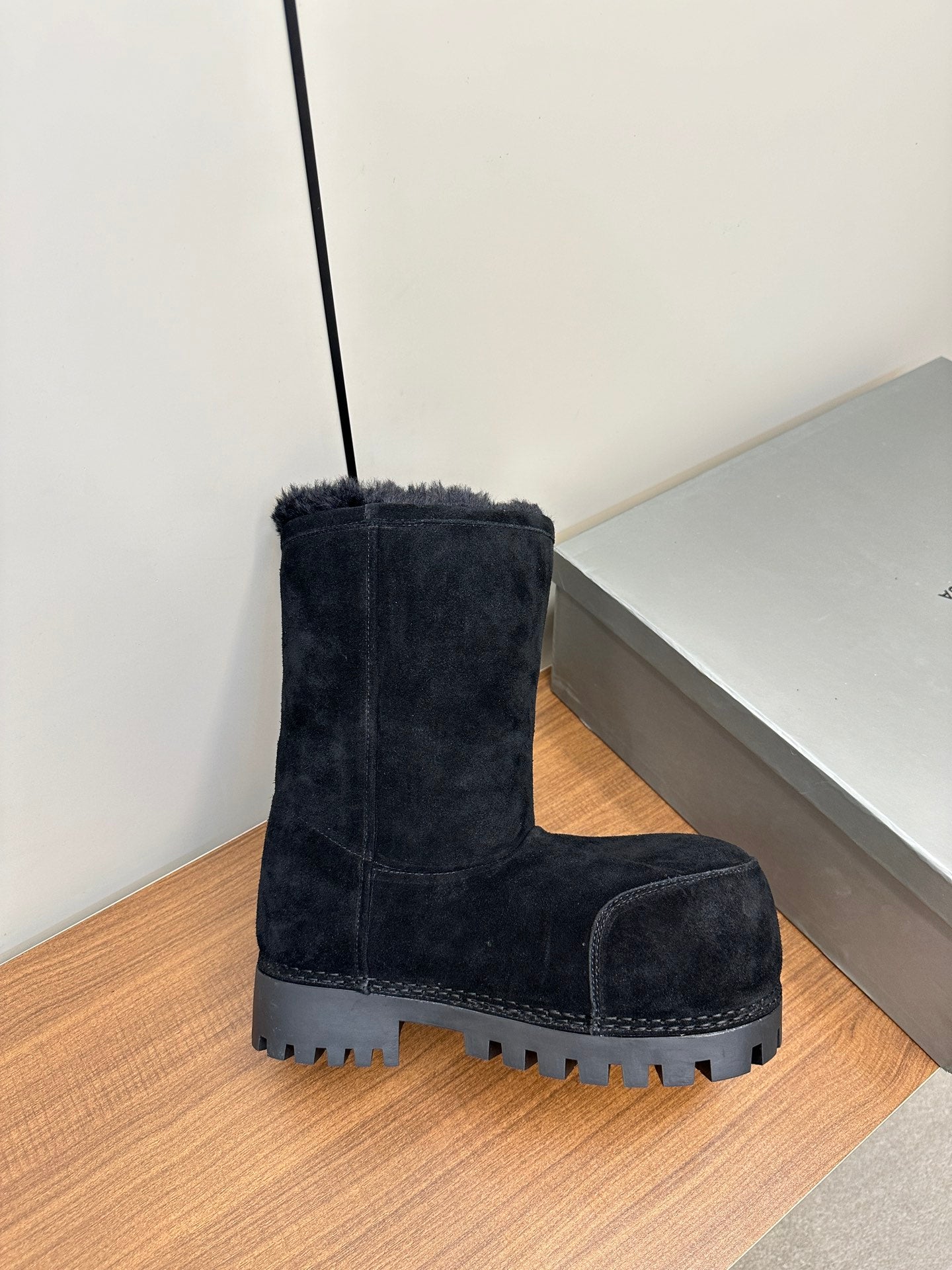 Balenciaga Timeless Elegance Leather Card Holder