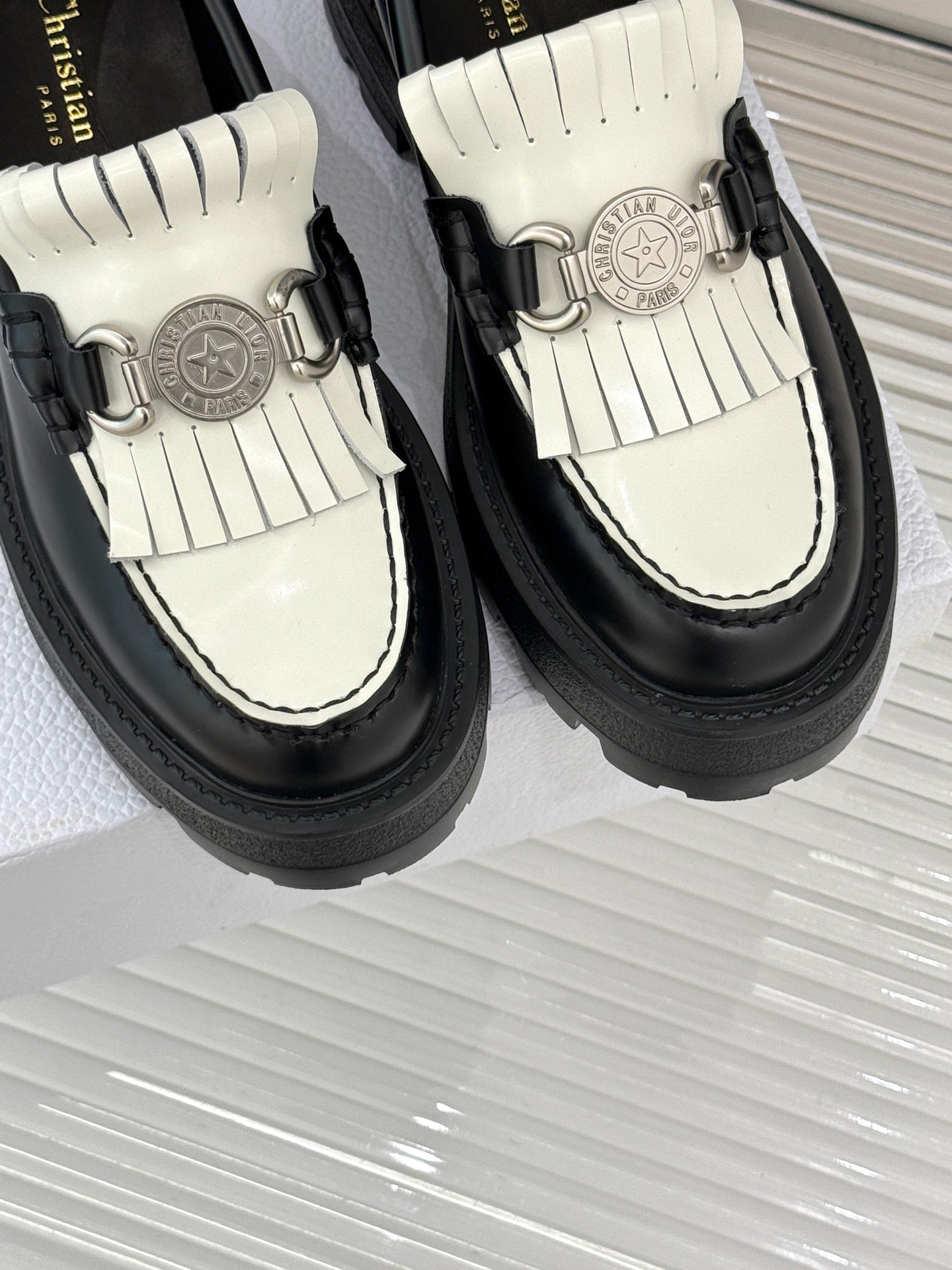 Dior Stuart Weitzman Mila Lift Pearl Leather Loafers | White | FARFETCH BH