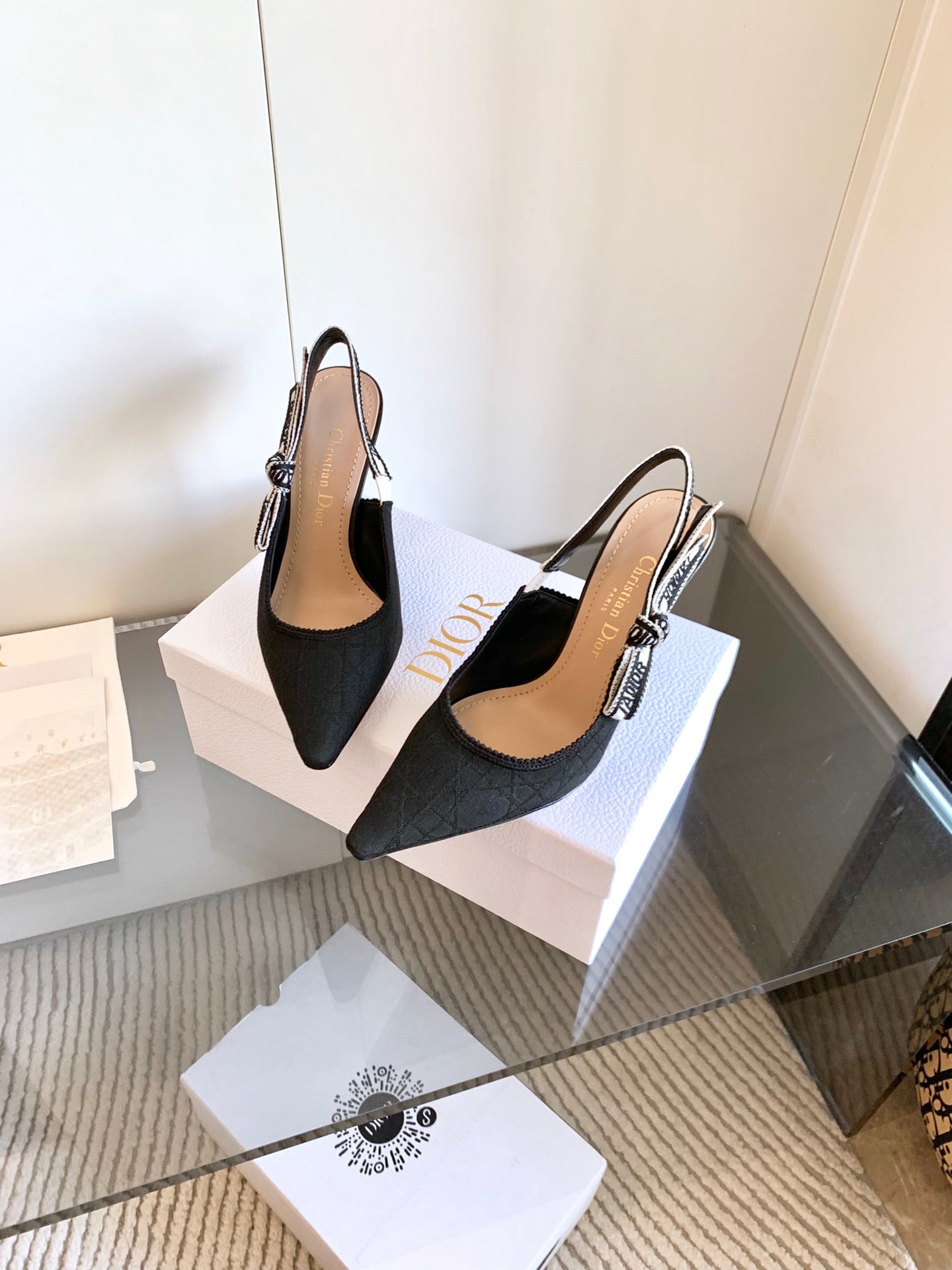 Dior Ethereal Cashmere Embrace