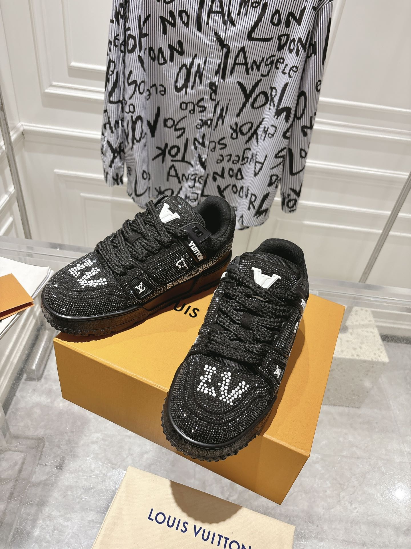 Louis Vuitton Timeless Elegance Trainer