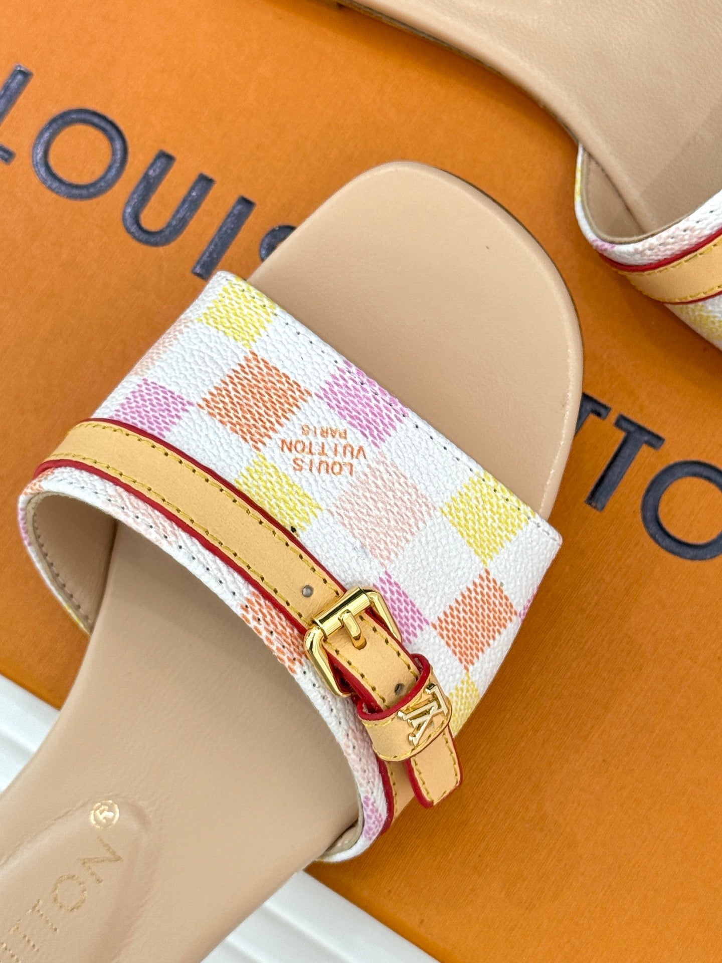 Louis Vuitton Elegant Monogram Leather Mules