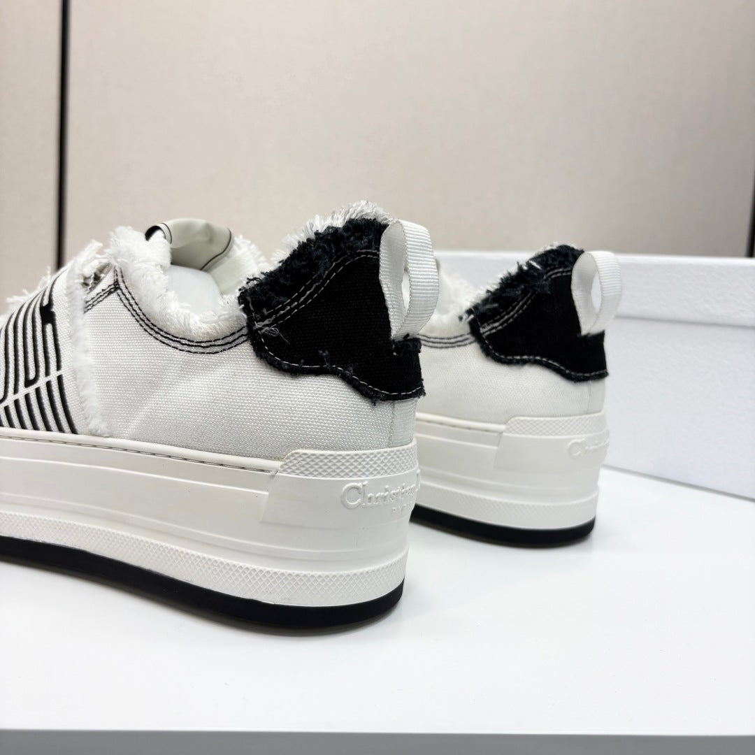 Dior Timeless Elegance Leather Card Holder