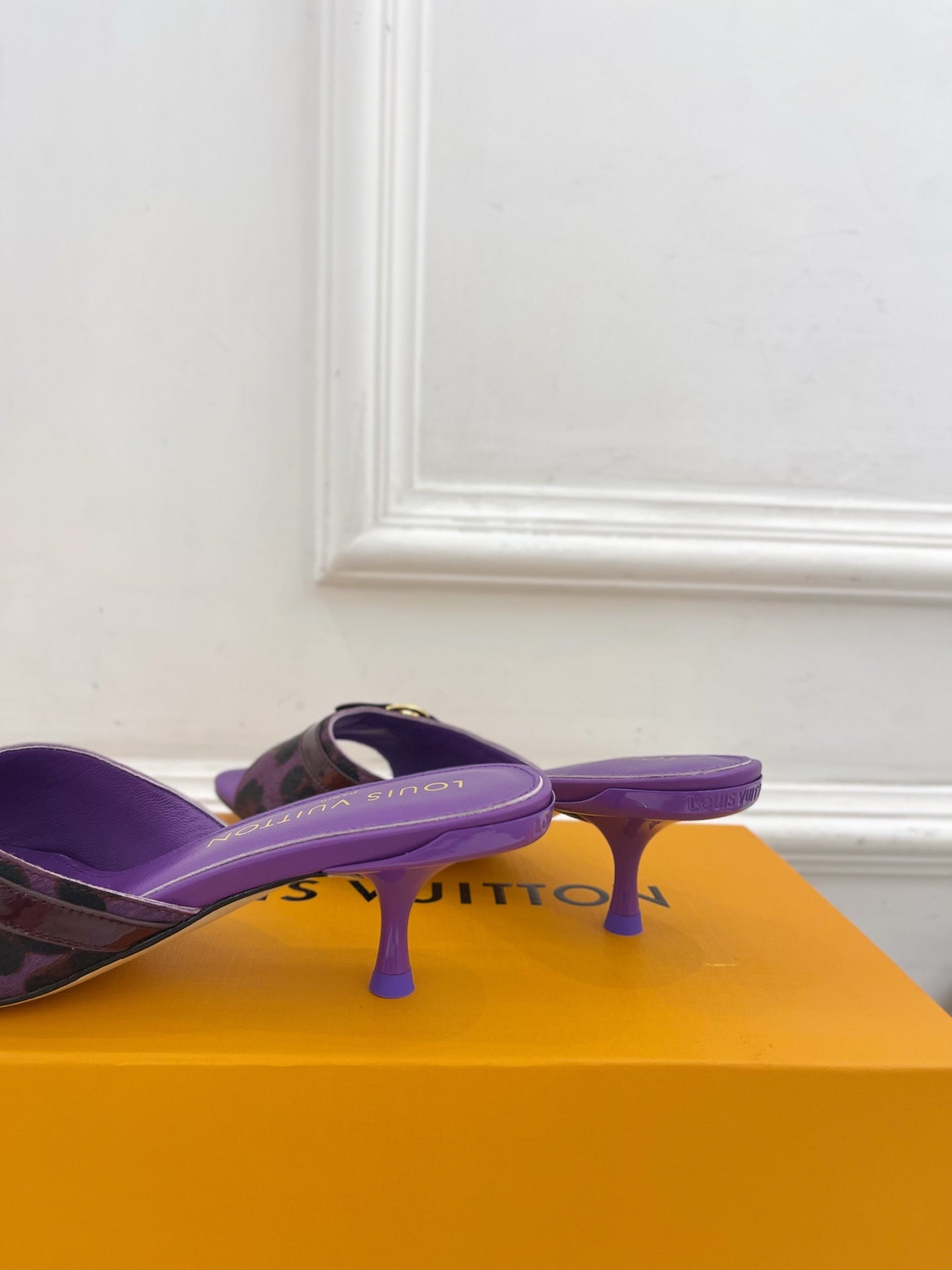 Louis Vuitton Glamour Stroll Sandals