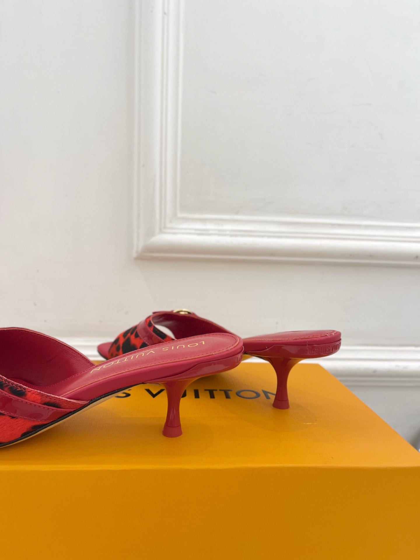 Louis Vuitton Glamour Stroll Sandals