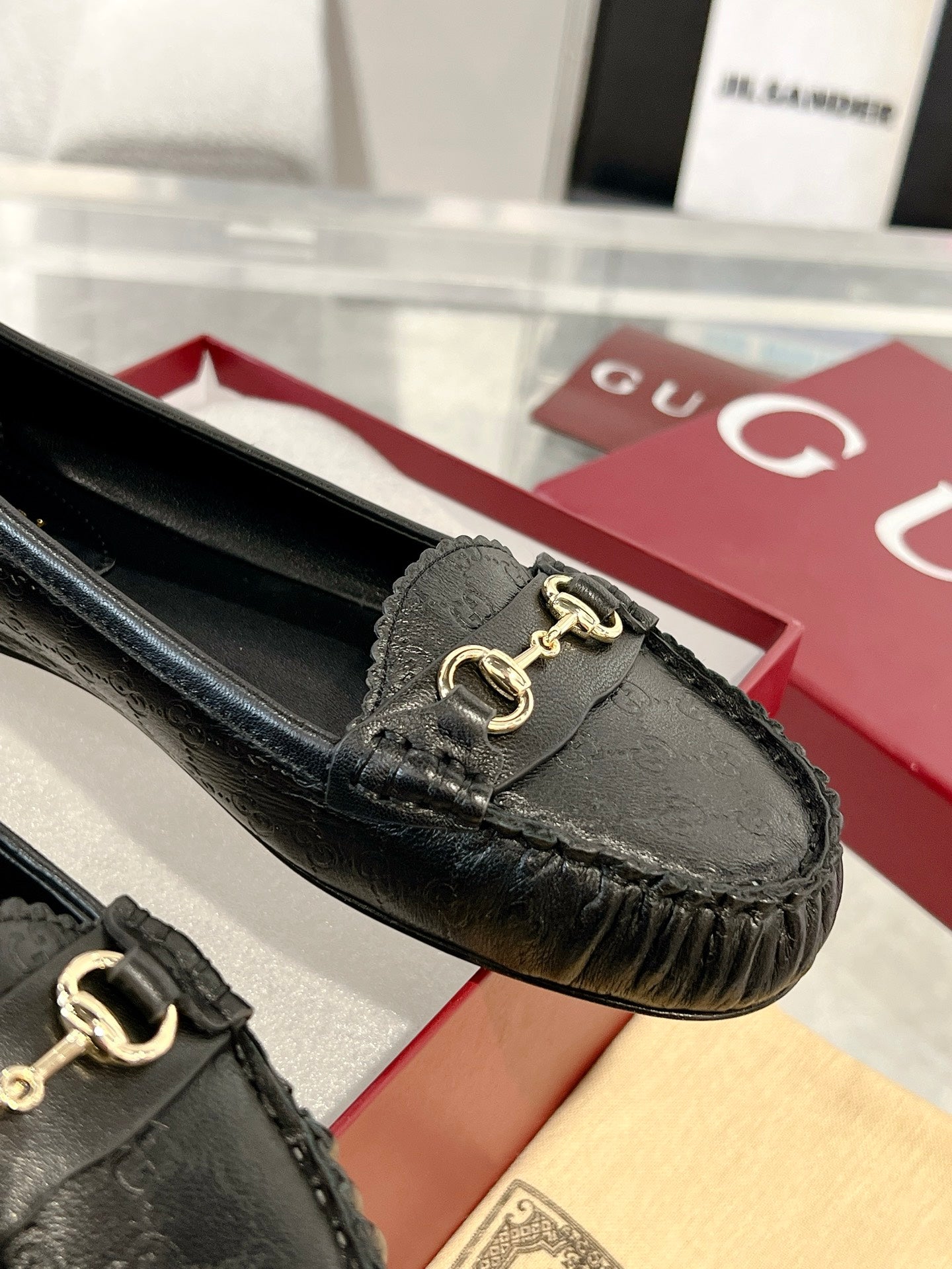 Gucci Women's Classic Horsebit Loafer