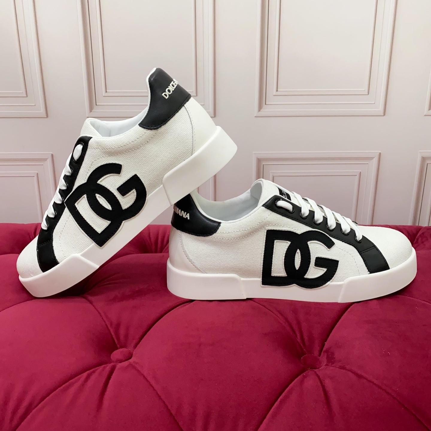 Dolce & Gabbana Calfskin nappa Portofino sneakers