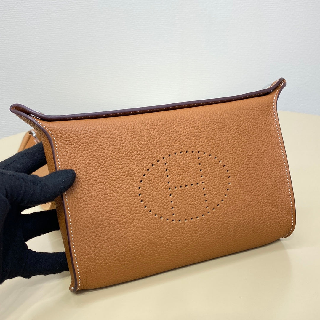 Hermes Timeless Clemence Tote