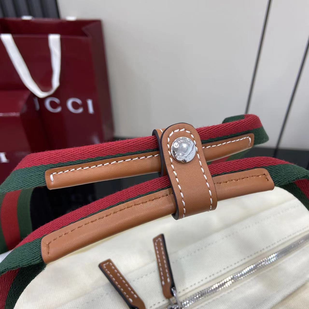 Gucci Printed Canvas Large Tote Bag