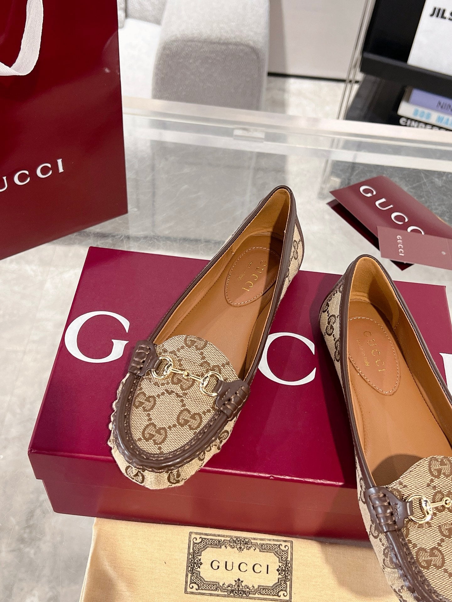 Gucci Women's Classic Horsebit Loafer