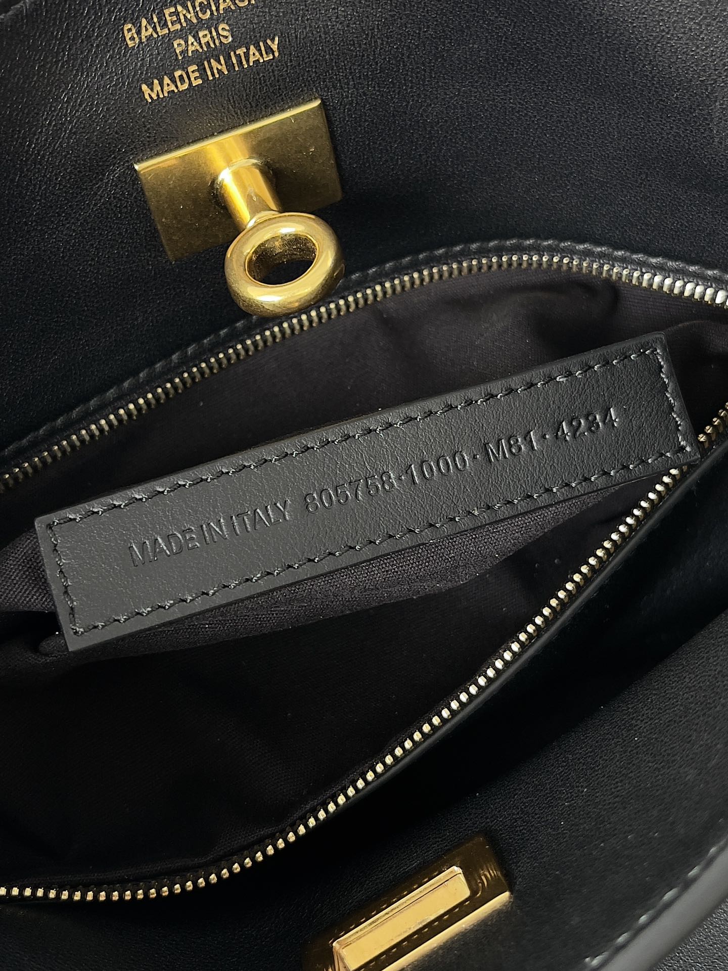 Balenciaga Elegant Bel Air Shoulder Bag