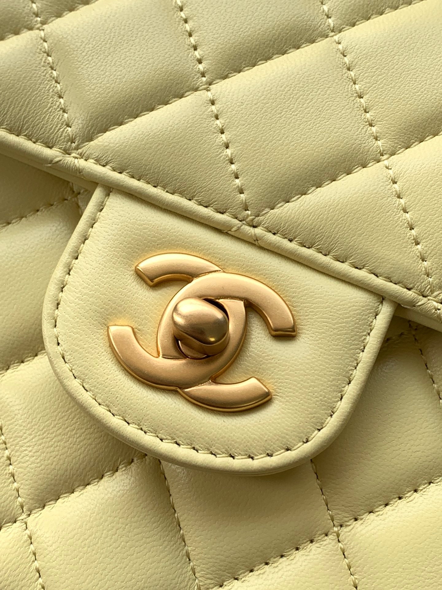 Chanel Petite Elegance Shoulder Bag