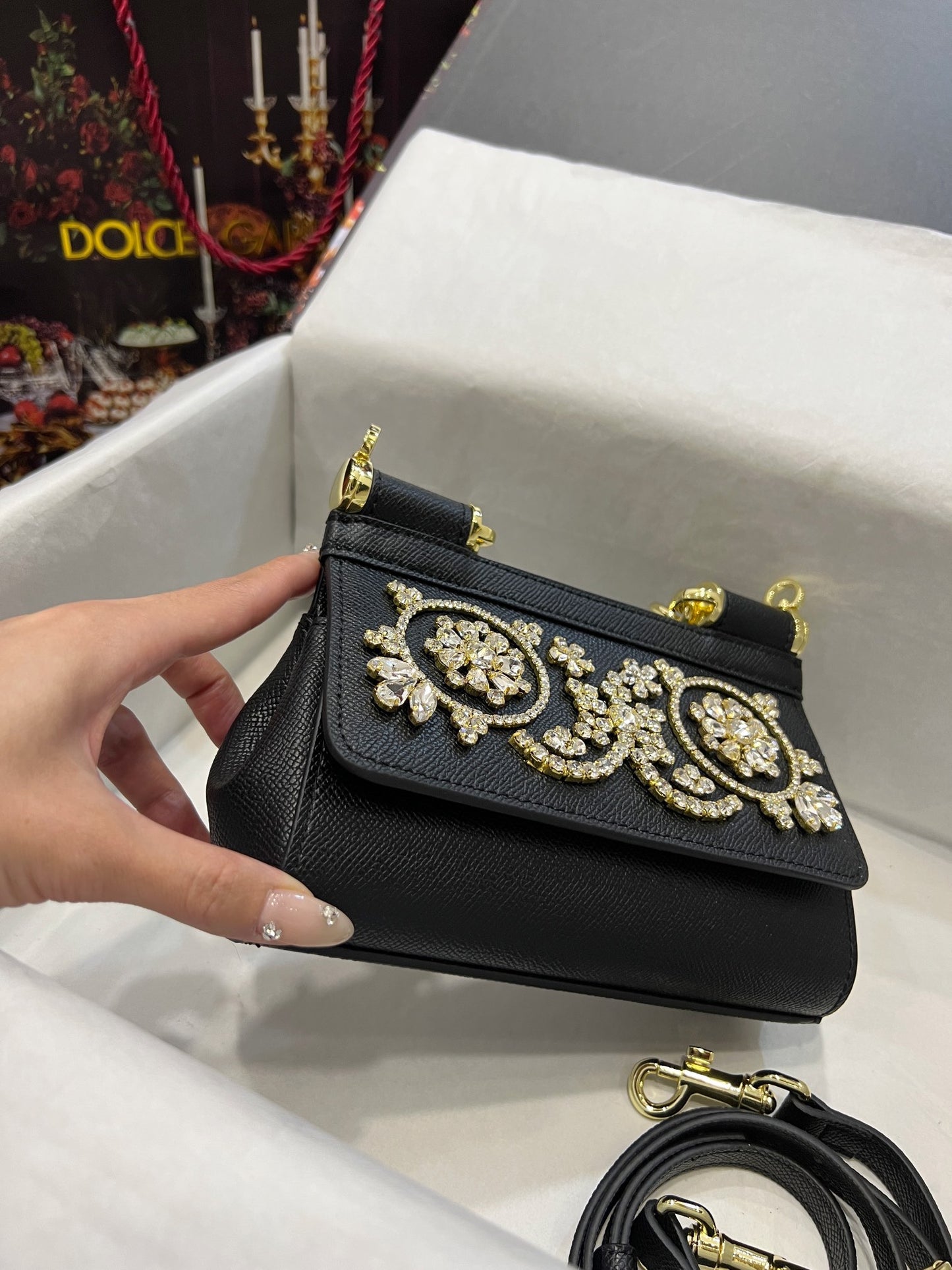 Dolce & Gabbana Dolce & Gabbana Small Sicily Shoulder Bag | Red | FARFETCH OM