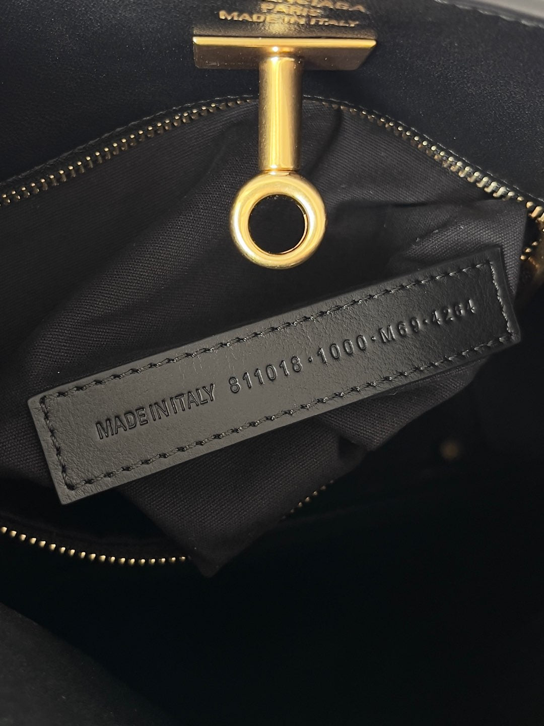 Balenciaga Timeless Elegance Shoulder Bag